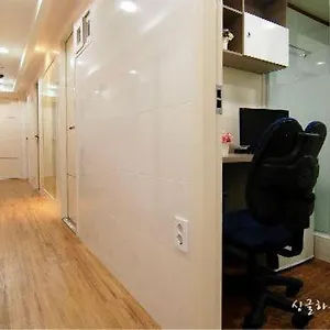 싱글 하우스 캡슐호텔